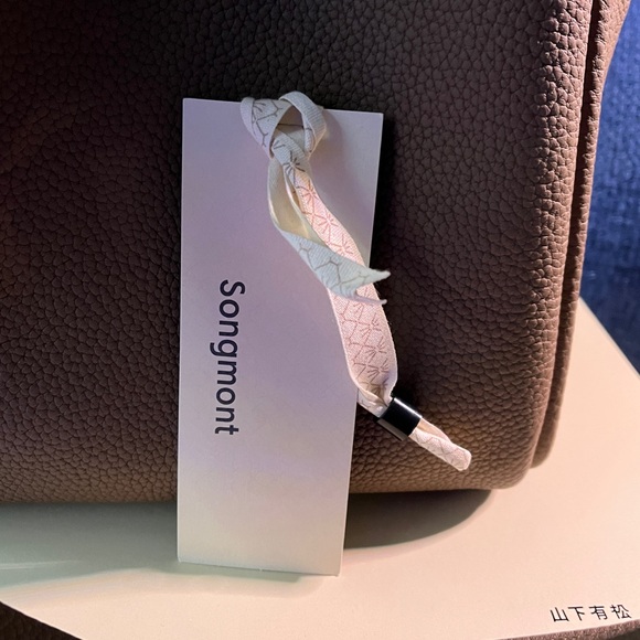 Songmont Large Song Bag. Brand new bag never carried. Organizer not Included. - Picture 4 of 10